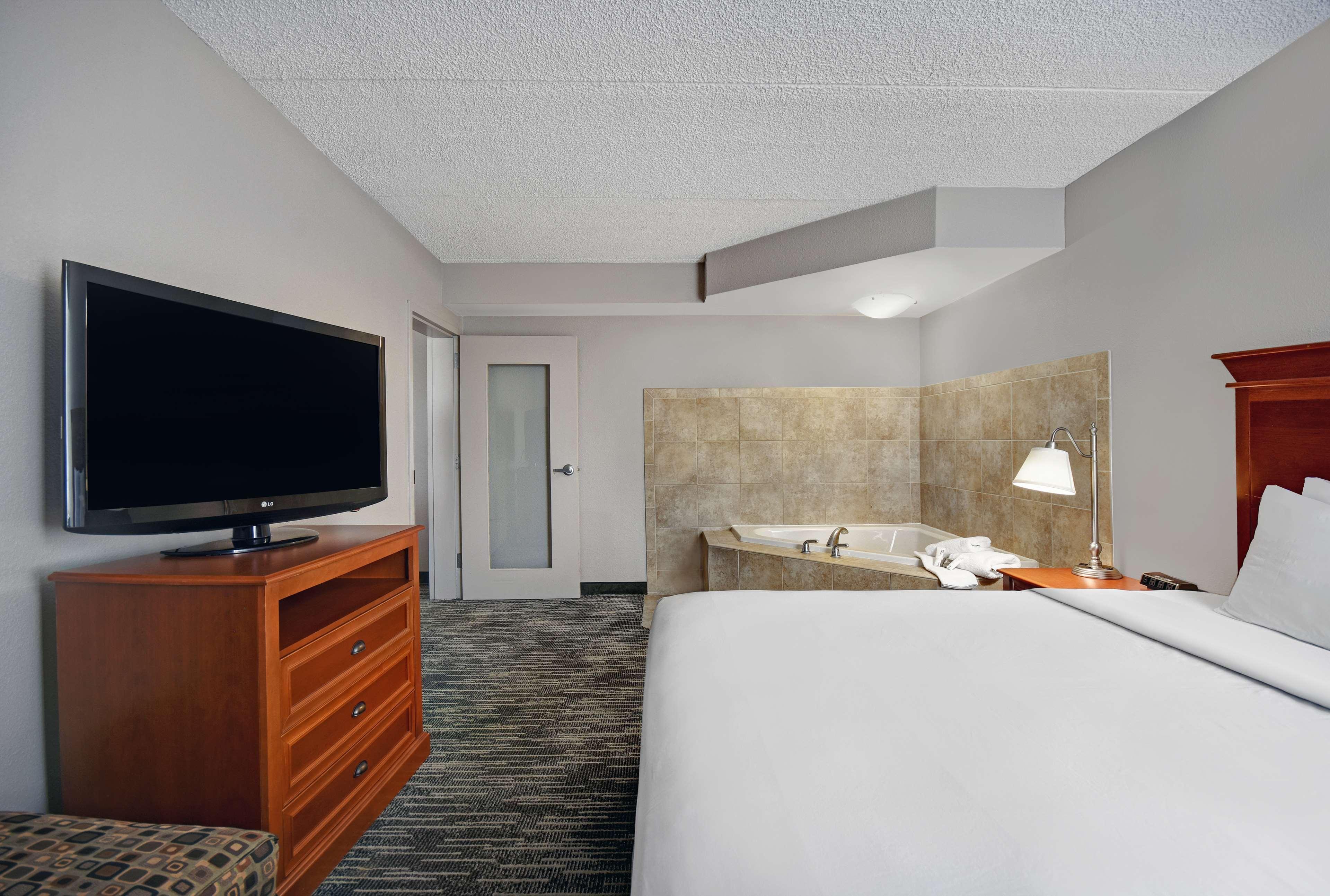 Spark By Hilton Rochester University Area מראה חיצוני תמונה